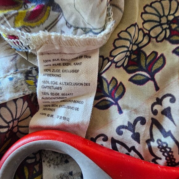 Johnny Was 100% Silk Floral pattern-Excellent condition-sz Large - Picture 4 of 5